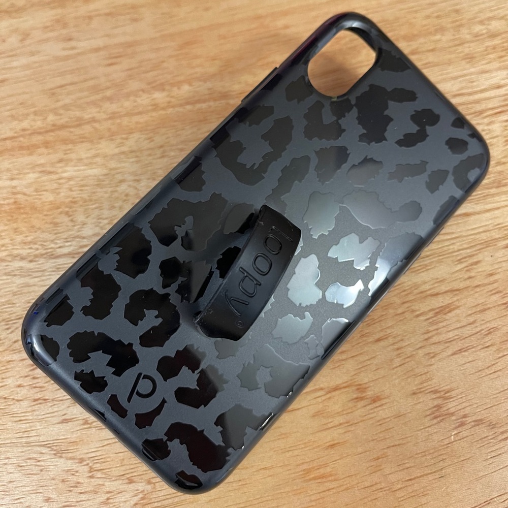 iPhone X/Xs Loopy Case